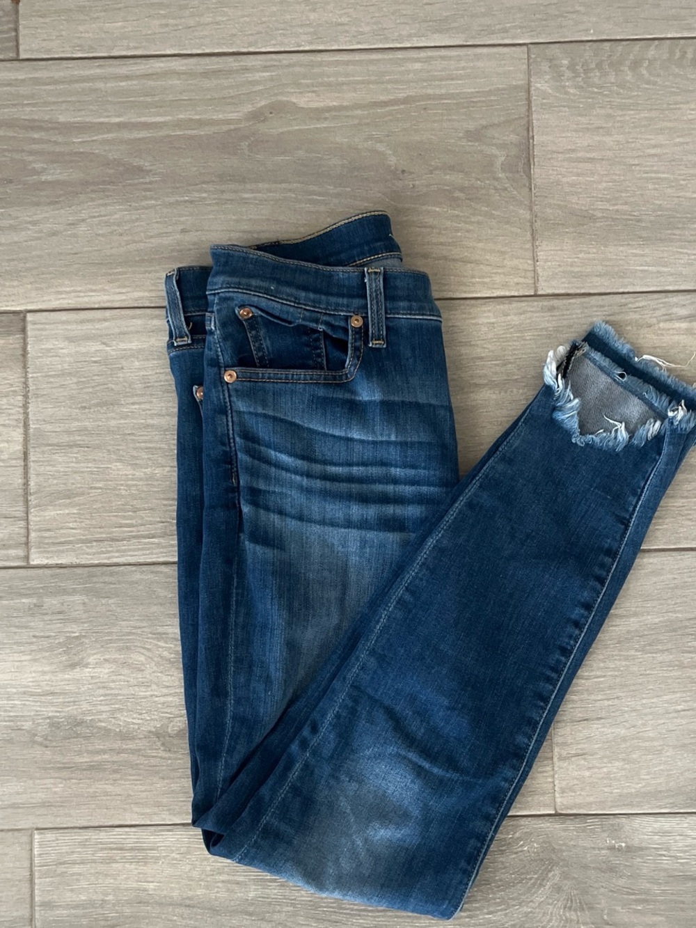 7 For All Mankind Dark Blue Skinny Jeans with Frayed Hem - Picture 5 of 5